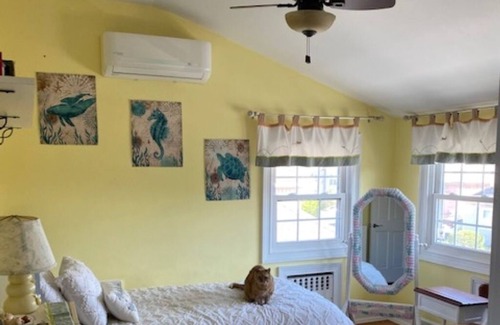 Long Beach House | Spacious whole house summer rental in Long Beach