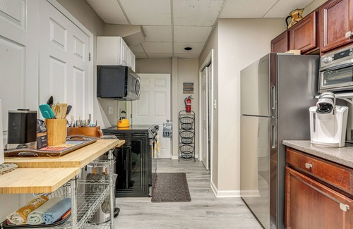 Lawrenceville Apartment | Spacious Yard & BBQ: Chic Escape in Lawrenceville!