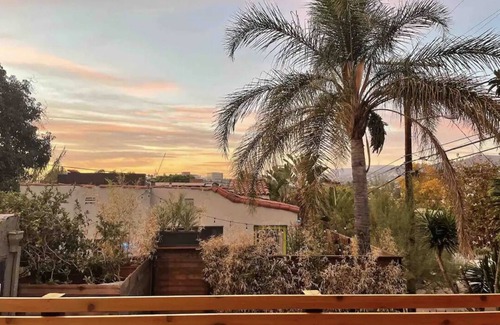 Sunset Junction House | Spanish 2+1 Home in prime Silver Lake