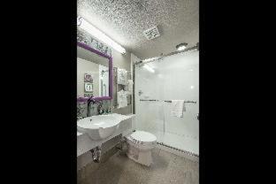 Downtown Chattanooga Hotel | Spark by Hilton Chattanooga Downtown