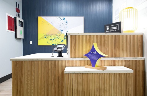 Lafayette Hotel | Spark by Hilton Lafayette South