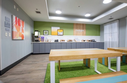 Lafayette Hotel | Spark by Hilton Lafayette South