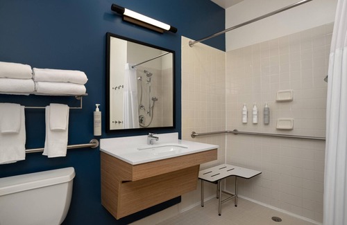 Rohrerstown Hotel | Spark by Hilton Lancaster
