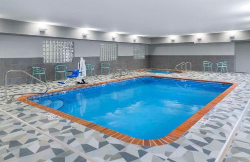 Lansing Hotel | Spark By Hilton Lansing
