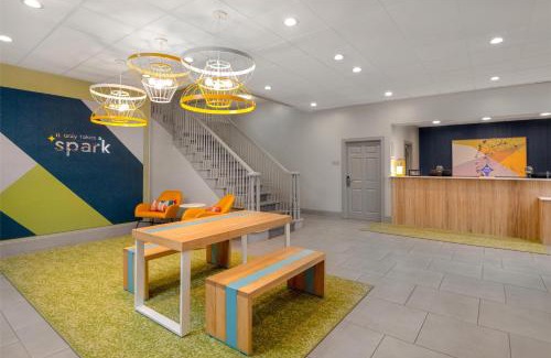 Summerville Hotel | Spark by Hilton Summerville
