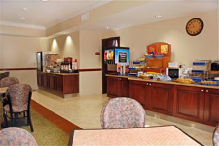 Yucca Valley Hotel | Spark by Hilton Yucca Valley Joshua Tree