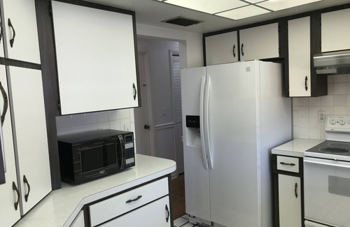 West Bradenton House | Sparkling Clean Home near Manatee River and Beaches NW Bradenton area