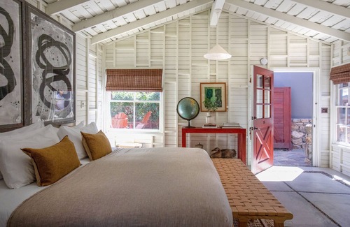 Twin Palms Hotel | Sparrows Lodge