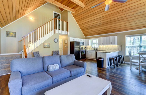 Milledgeville House | Sparta Home w/On-Site Lake Access!