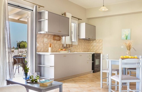 Spartia Villa | Spartia Wine Estate - Eight Bedroom Villa, Sleeps 18