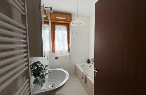 Precotto Apartment | Spazio Breda - Free Garage, metro M1, balcony