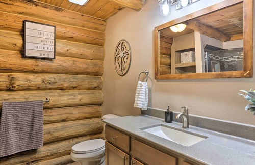 Spearfish Cabin | Spearfish Cabin w/ Furnished Deck & Gas Grill