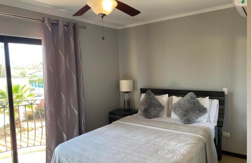 Gold Coast House | Special house in gold coast with private jacuzzi
