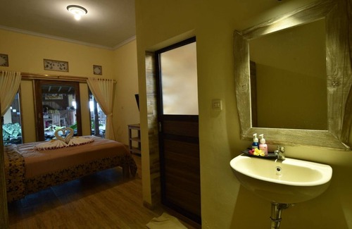 Bebandem House | Special Offer! 1BR Guesthouse in Karangasem
