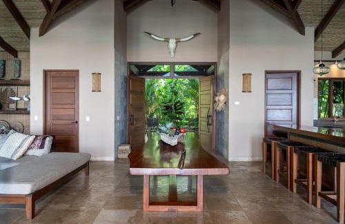 Mal Pais Villa | Special Offer - Luxury Villas, sleeps 11, 3 pools