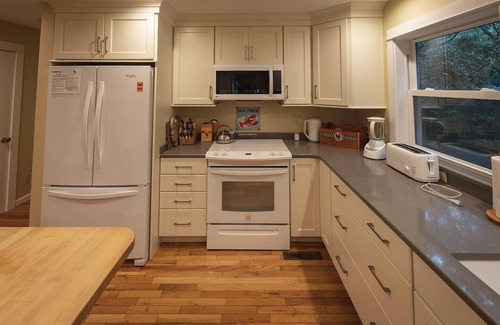 Duck House | Special rate for a birthday week Aug 17-Aug 24! Celebrate at The Simple Life!