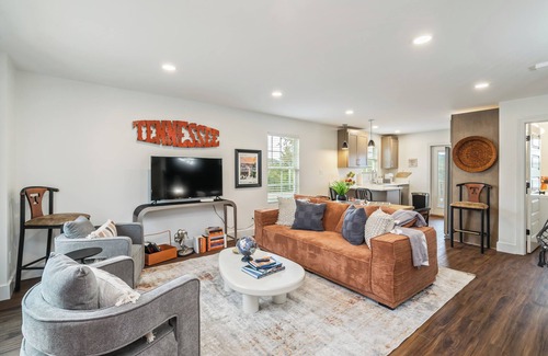 Powell House | Speciality Volunteer Themed Townhouse