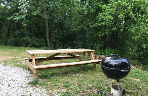 Jasper Cabin | Specials ! See description how to get the deals. Wifi available!