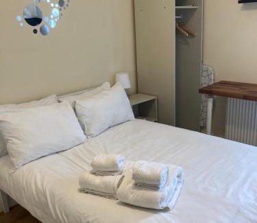 Evelyn Bed & Breakfast | Specious Studio Flats