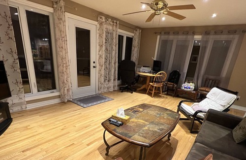 La Peche Cottage | Spectacles lake view cottage with outdoor Hot Tub, close to ski hills
