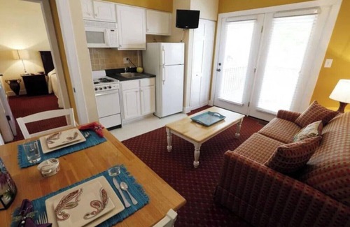 Lackey Resort | Spectacular 3-bedroom resort in wonderful Williamsburg.
