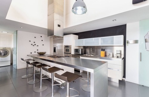 El Tesoro Apartment | Spectacular 3BR Duplex ~ 380mts with pool and gym near El Tesoro Mall
