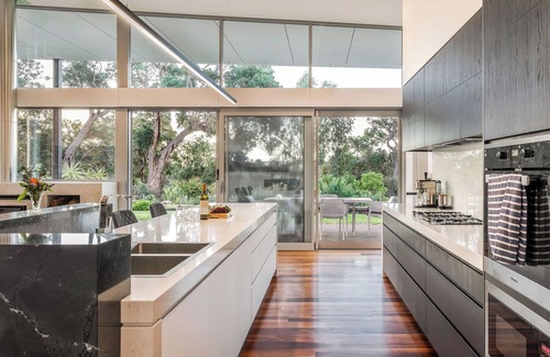 Yallingup House | SPECTACULAR 4 BEDROOM, 3 BATHROOM COUNTRY SIDE ESCAPE SITUATED