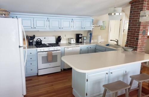 Camden House | Spectacular 4 BR/3 BA LakeHouse With Non-Stop Megunticook Lake views, sleeps 10