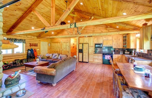 Margaretville Cabin | Spectacular 40 Acre Log Home