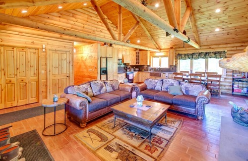 Margaretville Cabin | Spectacular 40 Acre Log Home