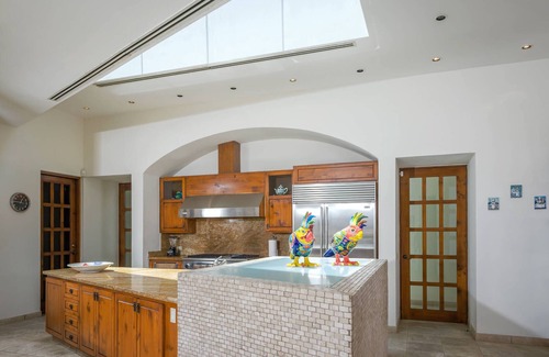 Los Cabos Villa | Spectacular 8 BR Ocean View Casa Tita features A/C, WiFi, Wet Bar, Pool + More!