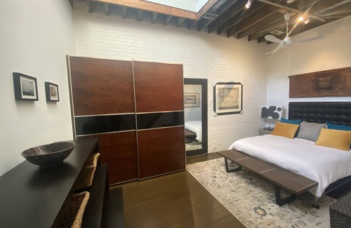 Christie Pits Apartment | Spectacular Authentic Loft.
