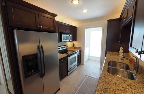 Galveston Condo | Spectacular beach view Condo at Babe's beach in resort style "The Dawn" Complex