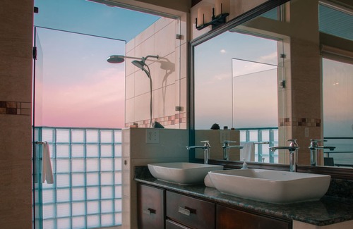 Boca Corona Apartment | SPECTACULAR BEACHFRONT SUITE WITH MAGNIFICENT VIEW - GOLDEN COWRY