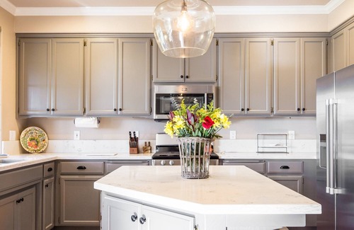 Paso Robles House | π· Spectacular City/Mtn Views! π· Private/Spacious 5BD | Near Wineries/Town/Fair
