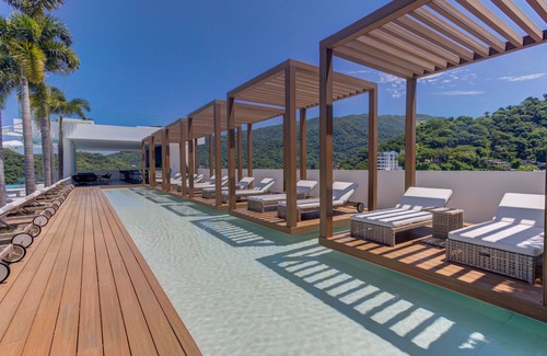 Emiliano Zapata Apartment | Spectacular Corner SohoPV w/th Ocean/Mountain View