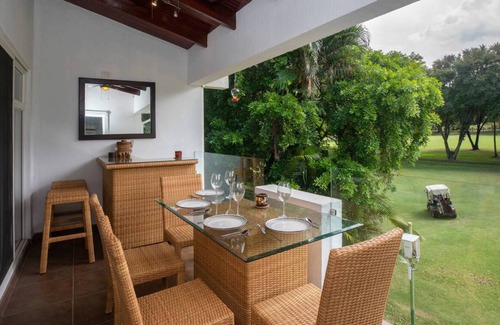 Ciudad Cariari Condo | Spectacular Golf course views. Gated. Quiet. 15 min to SJO Airport