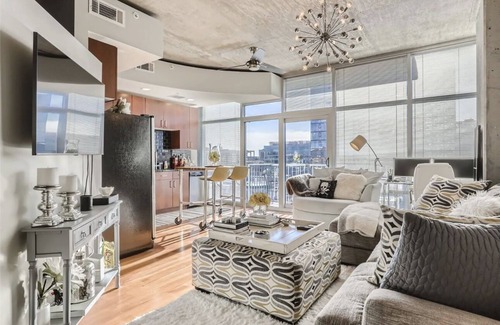 LoDo Condo | Spectacular Denver Downtown LoDo luxury condo at the GLASSHOUSE