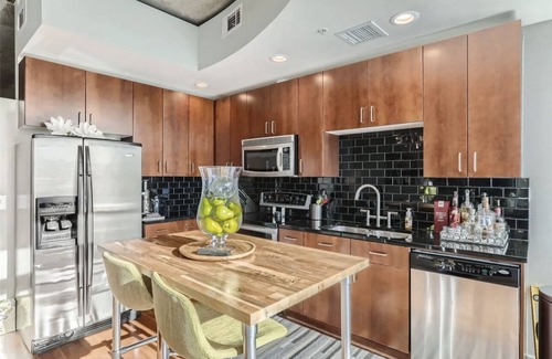 LoDo Condo | Spectacular Denver Downtown LoDo luxury condo at the GLASSHOUSE