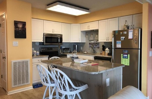 Emerald Isle Condo | Spectacular Direct Oceanfront 2BR Condo in Emerald Isle NC Ocean Reef 7B1