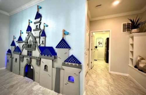 Davenport House | Spectacular! Disney/Universal Themed Home
