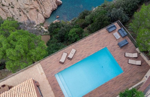 Nou Barris Villa | Spectacular estate on the sea
