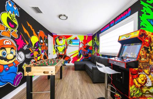 Westchester Villa | Spectacular Miami - 12 mil to Downtown, Work Area and Game Room