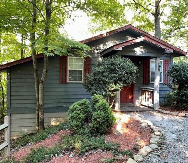 Helen House | Spectacular Mountain View - Cloud 9 - HotTub-PETS OK
