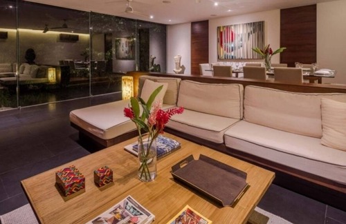 Las Brisas House | Spectacular house in Las Brisas with beautiful view