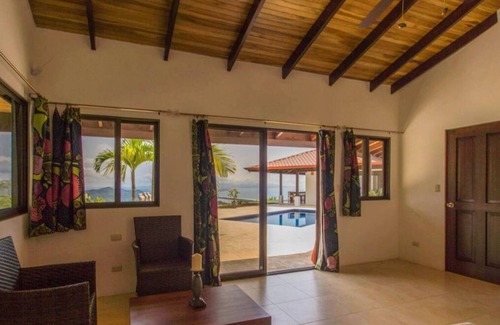 Ojochal House | Spectacular Ocean and Mountain Views in the hills above Ojochal