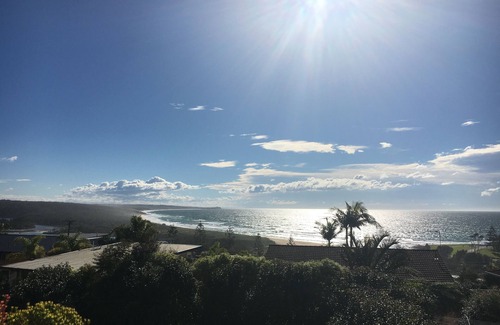 Dalmeny House | Spectacular Ocean views from this perfect updated 60's Beach House
