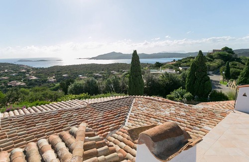 Porto Cervo Villa | Spectacular panoramic villa in Porto Cervo center