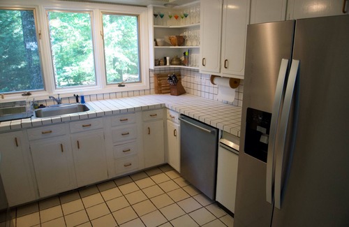 Brevard House | Spectacular panoramic mountain views! 3 king suites, hike, bike, swim, paddle