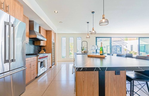 Racquet Club West Apartment | Spectacular Resort-Style Oasis